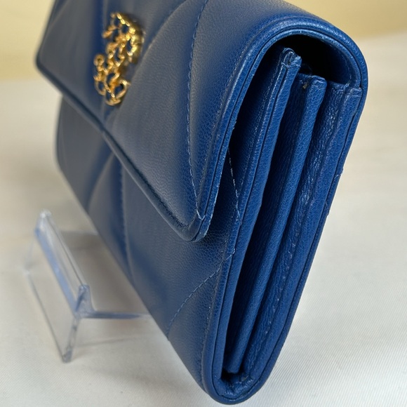 CHANEL 19 CC Blue Lambskin Flap Long Wallet  Sticker Series #29 2019, CHANEL box - Picture 11 of 17